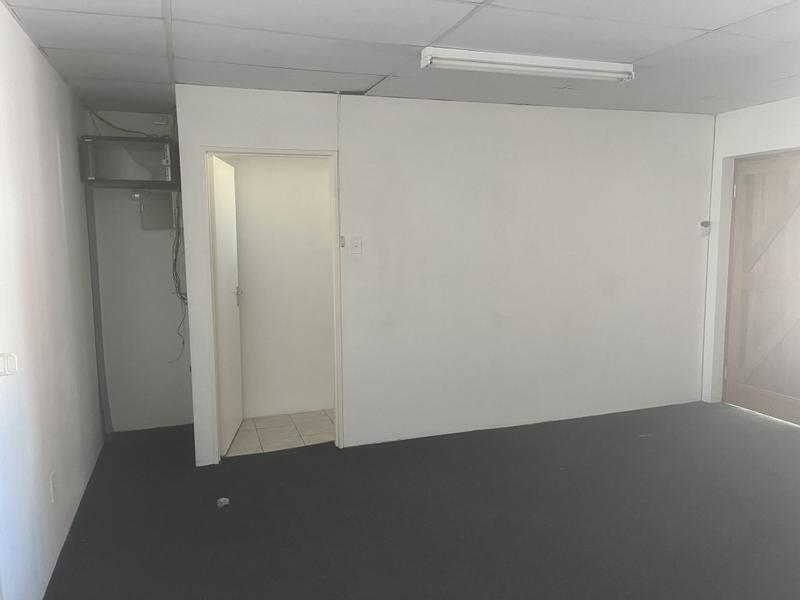 To Let Commercial Property for Rent in Montague Gardens Western Cape